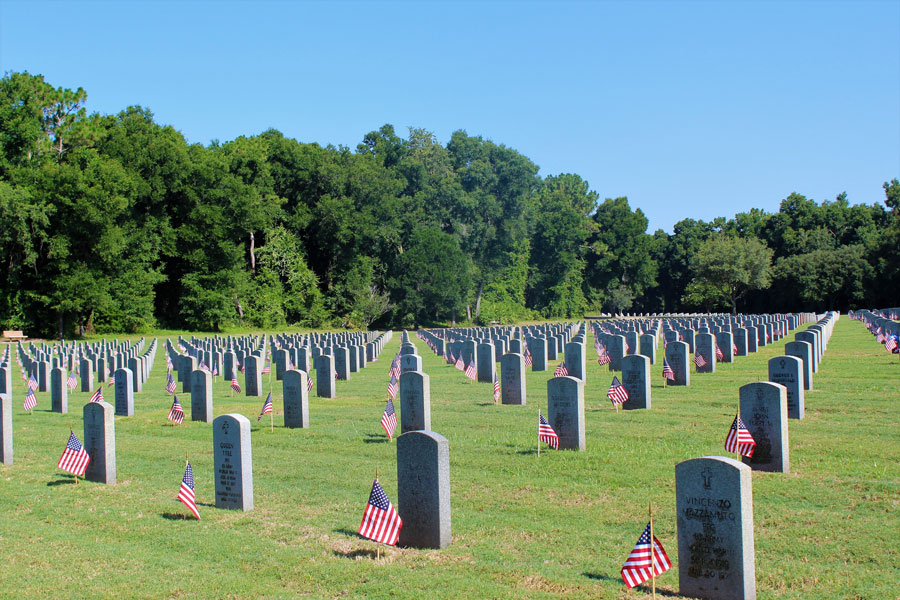 Bushnell National Cemetery on Memorial Weekend. Bushnell, Florida on May 26, 2019. Editorial credit: Linda White Wolf / Shutterstock.com, licensed.